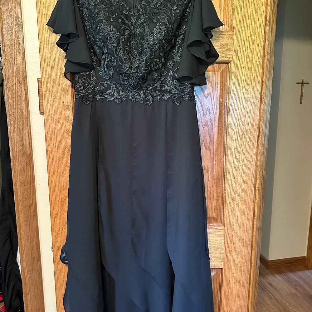 Chic Black High Low Dress with Lace Detail